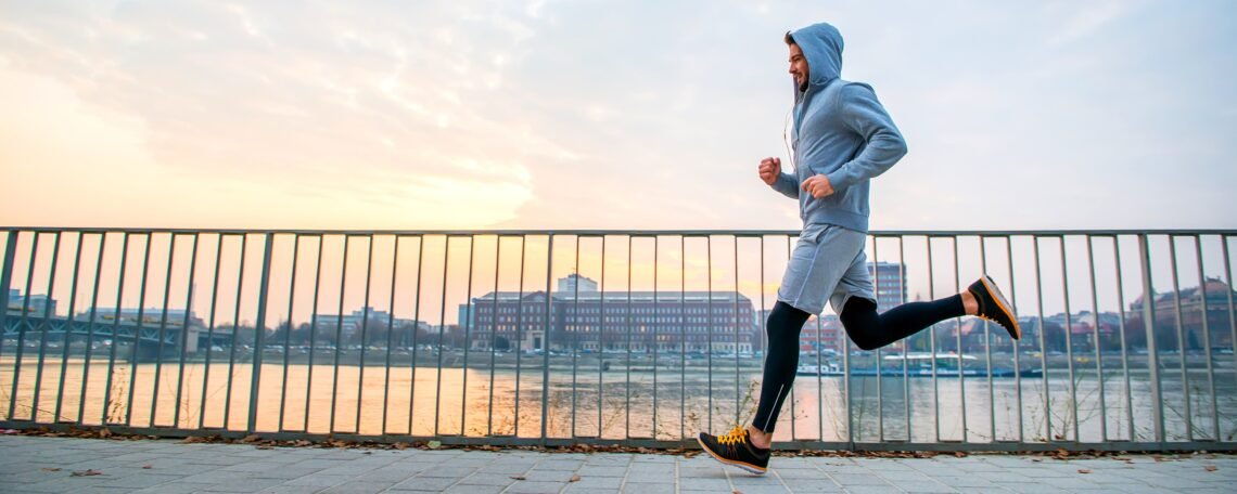How to Stay Healthy and Fit While Traveling: Your Ultimate Guide to Wellness on the Go